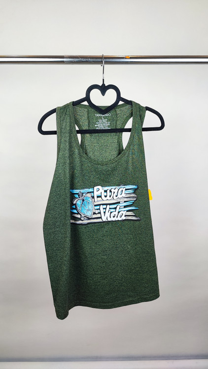 تاپ زنانه استوک وارداتی برند Tamarindo رنگ سبز یشمی ملانژ سایز لارج با چاپ "Pura Vida" و طرح لاکپشت