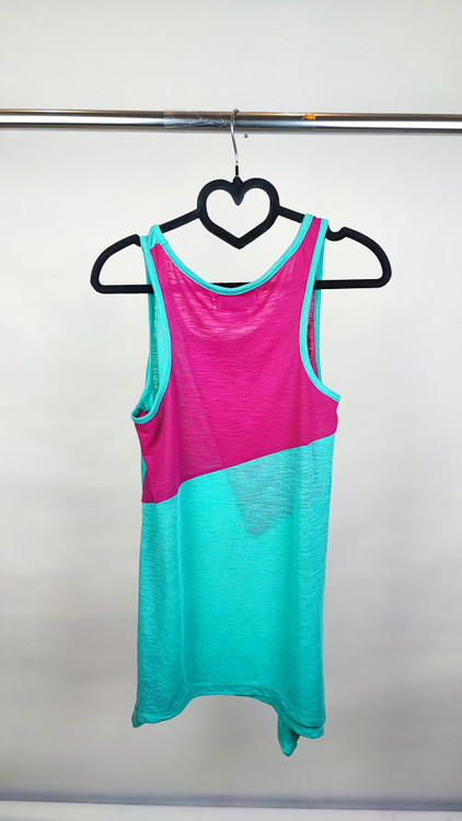 تاپ زنانه استوک اورجینال برند سرفیس رنگ صورتی و فیروزهای مناسب استایل اسپرت و روزمره