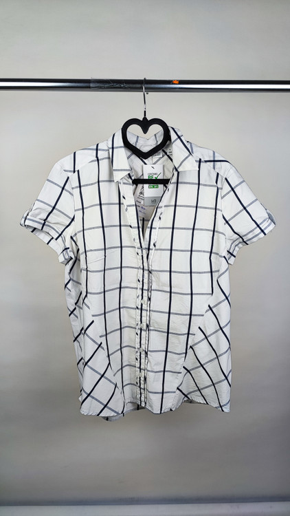 شومیز نخی زنانه استوک برند 7th Avenue رنگ سفید با چهارخانه سرمهای کد ۲۲۱۵ مناسب سایز ۴۰ تا ۴۲ با تنخور کژوال