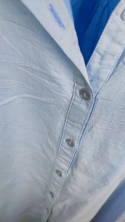 شومیز مانتویی زنانه استوک آبی روشن برند وارداتی کد ۲۲۲۲ سایز بزرگ مناسب استایل کژوال - فروشگاه زرماه گالری