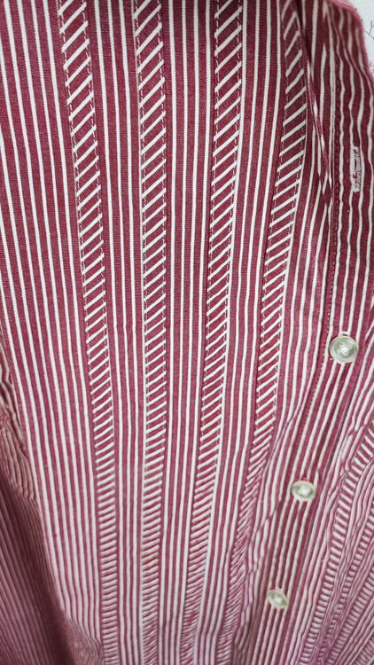 شومیز آستین کوتاه زنانه سایز بزرگ راهراه قرمز و سفید استوک اروپایی گرید A برند