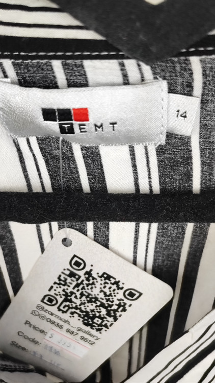 شومیز راه راه مشکی سفید زنانه برند TEMT استوک وارداتی سایز بزرگ تنخور شیک مناسب استایل رسمی و کژوال