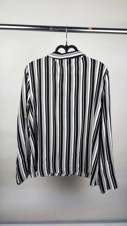 شومیز راه راه مشکی سفید زنانه برند TEMT استوک وارداتی سایز بزرگ تنخور شیک مناسب استایل رسمی و کژوال