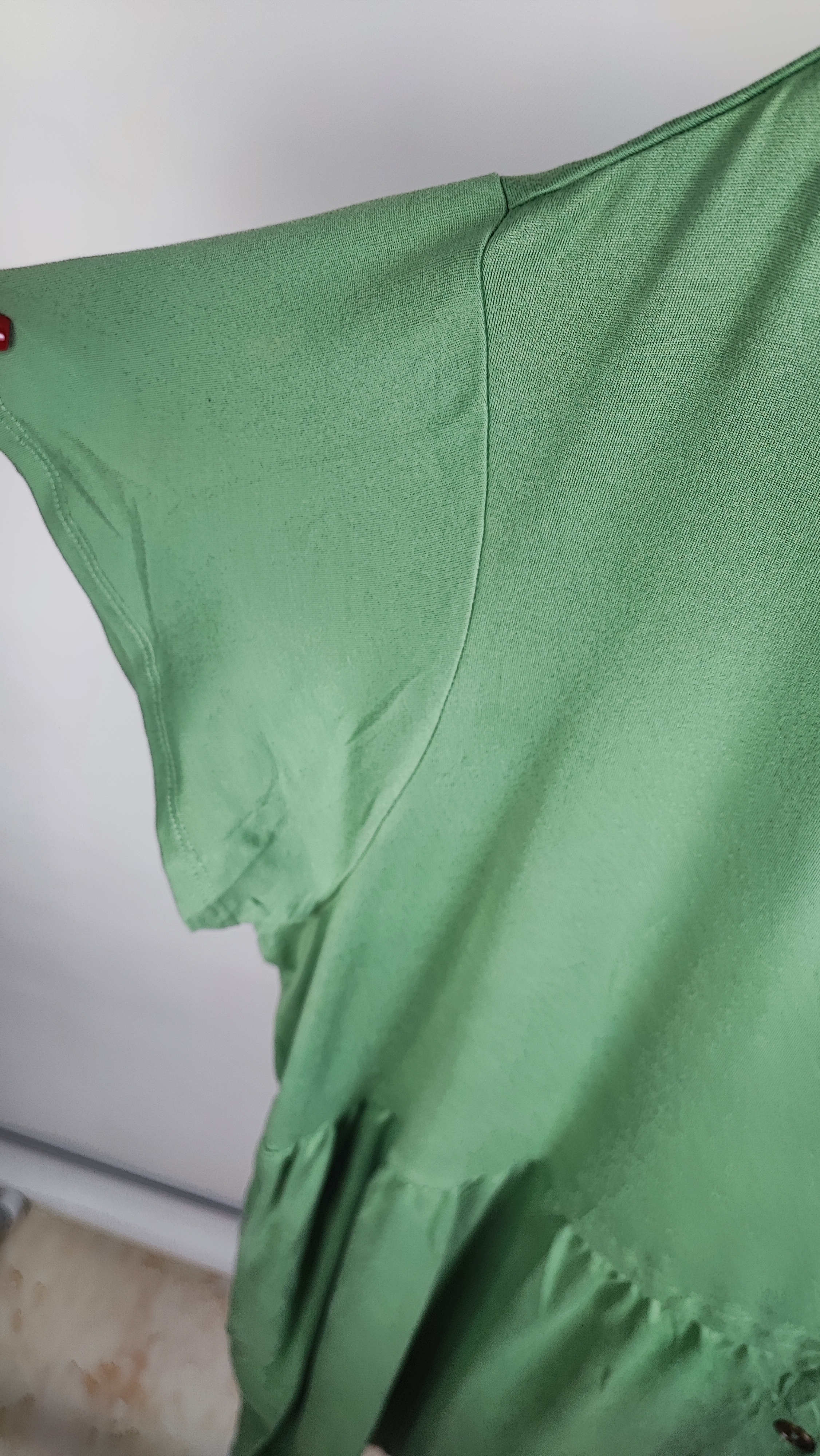 پیراهن نخی زنانه سایز بزرگ برند لولارو رنگ سبز دکمهدار استوک وارداتی درجه یک موجود در زرماه گالری