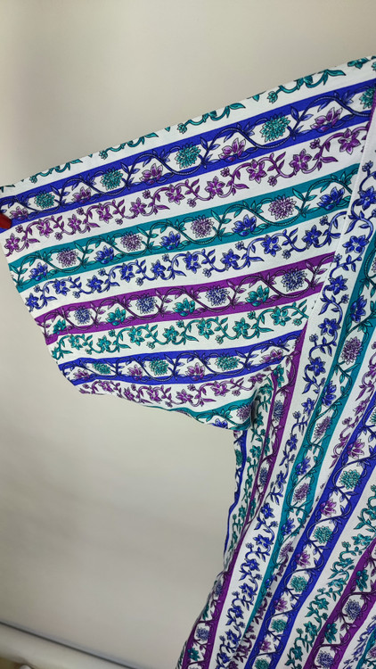 شومیز زنانه سایز بزرگ برند جان هنری استوک وارداتی طرحدار رنگی مناسب فصل گرم