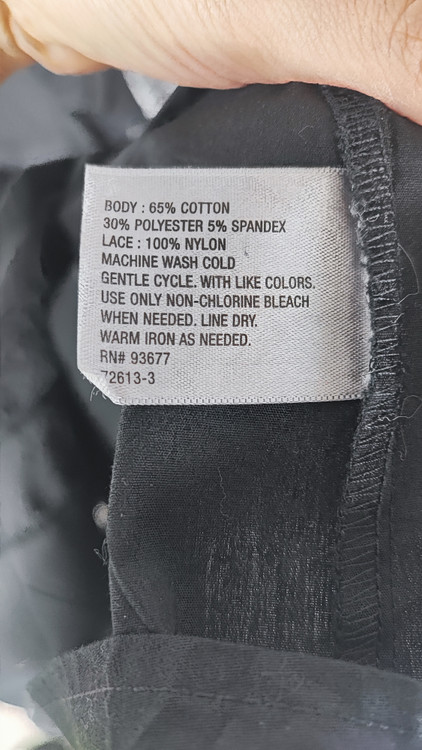 شومیز مشکی زنانه سایز بزرگ برند ورتینگتون استوک وارداتی با پنل گیپور جلو و دکمهدار