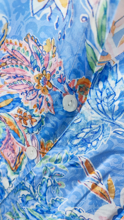 شومیز زنانه سایزبزرگ برند آلفرد دانر طرح گلدار آبی استوک وارداتی گرید A مناسب استایل راحتی و مجلسی گالری زرماه