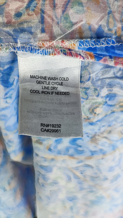 شومیز زنانه سایزبزرگ برند آلفرد دانر طرح گلدار آبی استوک وارداتی گرید A مناسب استایل راحتی و مجلسی گالری زرماه