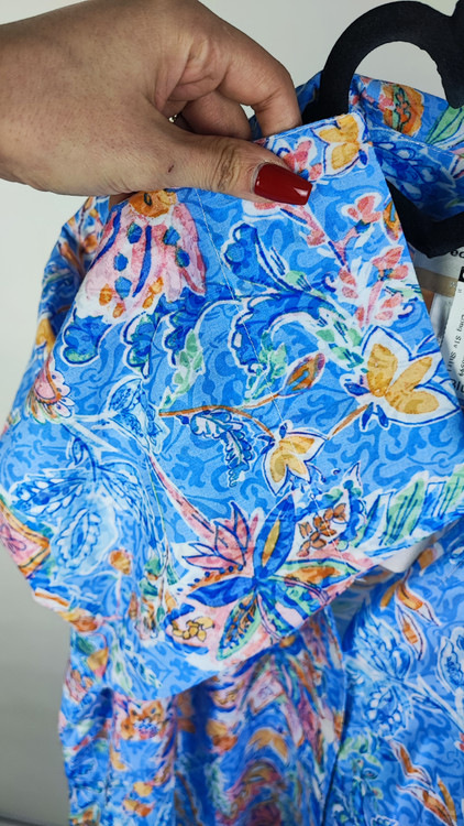 شومیز زنانه سایزبزرگ برند آلفرد دانر طرح گلدار آبی استوک وارداتی گرید A مناسب استایل راحتی و مجلسی گالری زرماه