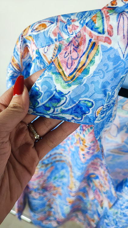 شومیز زنانه سایزبزرگ برند آلفرد دانر طرح گلدار آبی استوک وارداتی گرید A مناسب استایل راحتی و مجلسی گالری زرماه