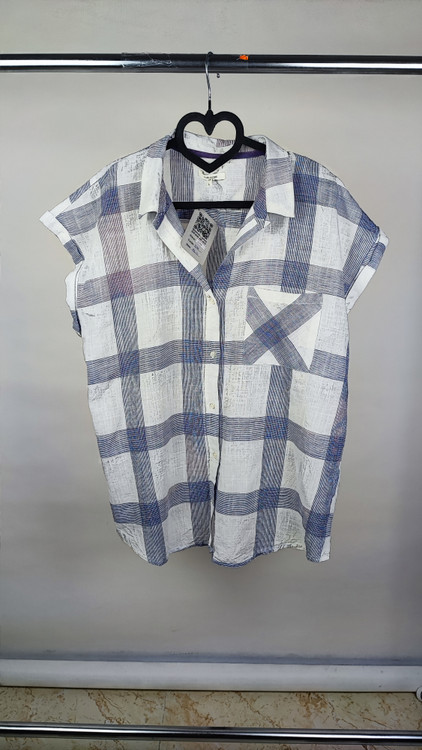 شومیز زنانه آستین کوتاه نخ پنبه چهارخونه آبی و سفید برند موریس استوک وارداتی گرید C دارای لکه های رنگپریدگی جزئی گالری زرماه