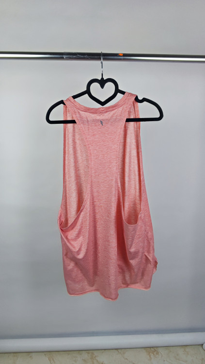 تاپ زنانه رکابی رنگ گلبهی ملانژ استوک وارداتی مناسب استایل ورزشی و کژوال