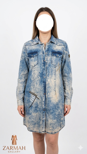 مانتو شومیزی لی زنانه استوک مدل اسیدشوی آبی و سفید کد ۱۵۵۸ با تکهدوزی و گلدوزی X روی سینه مناسب استایل خیابانی زرماه گالری