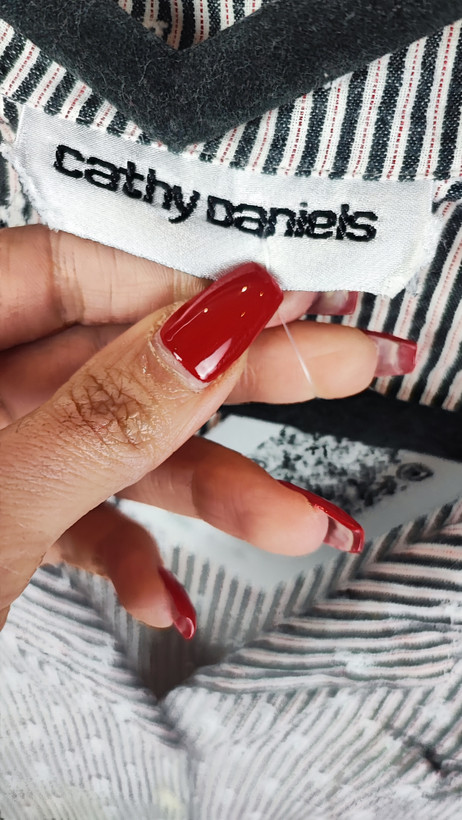شومیز راه راه سیاه و سفید زنانه سایزبزرگ برند cathy daniels تنخور مدل