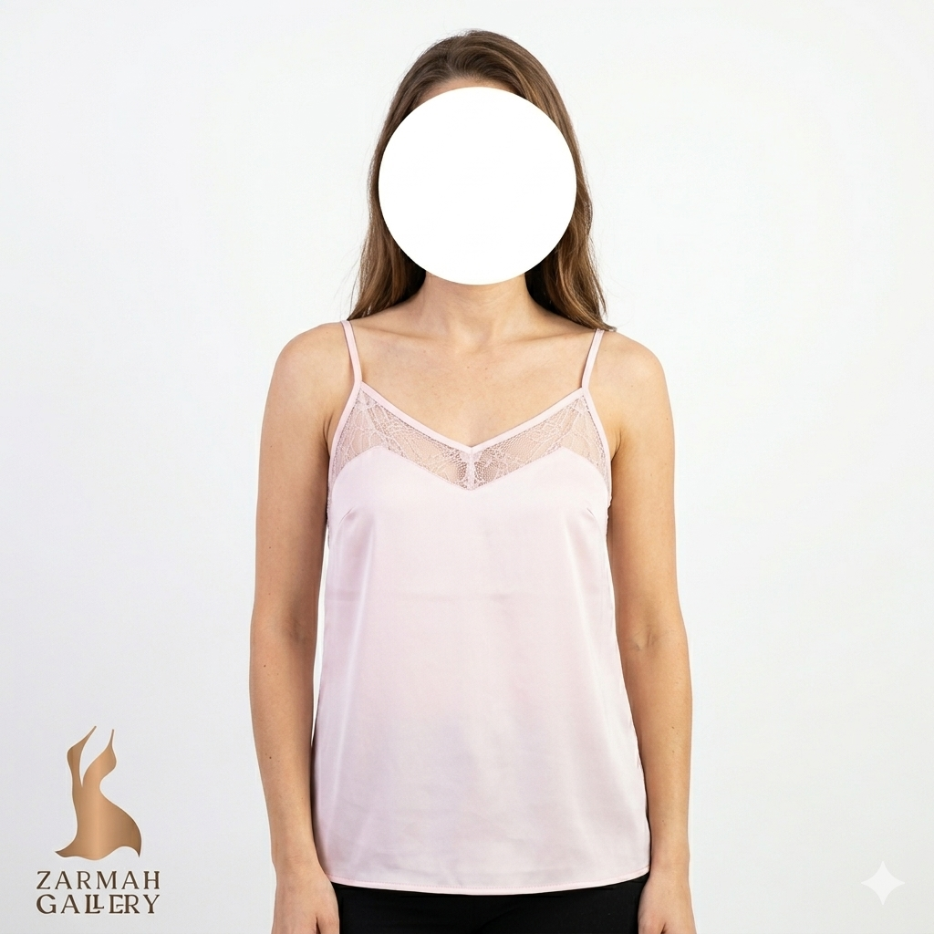 تاپ زنانه ساتن صورتی ملایم یقه هفتی با گیپور دوزی، استوک اروپایی گرید C (دارای لکه جزئی) مناسب سایز مدیوم