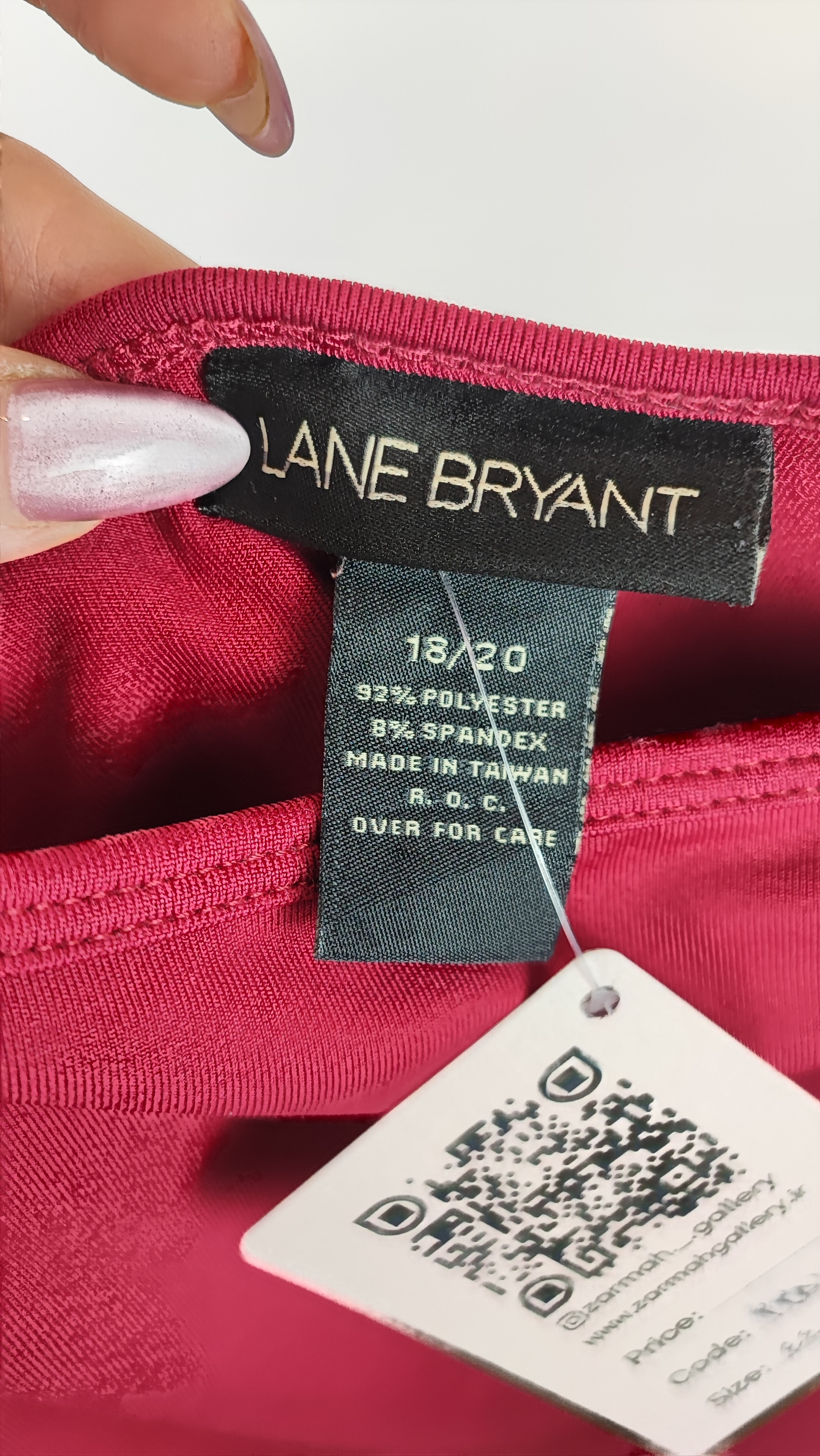تاپ زنانه استوک برند Lane Bryant رنگ زرشکی سایز بزرگ مناسب استایل راحتی و روزمره