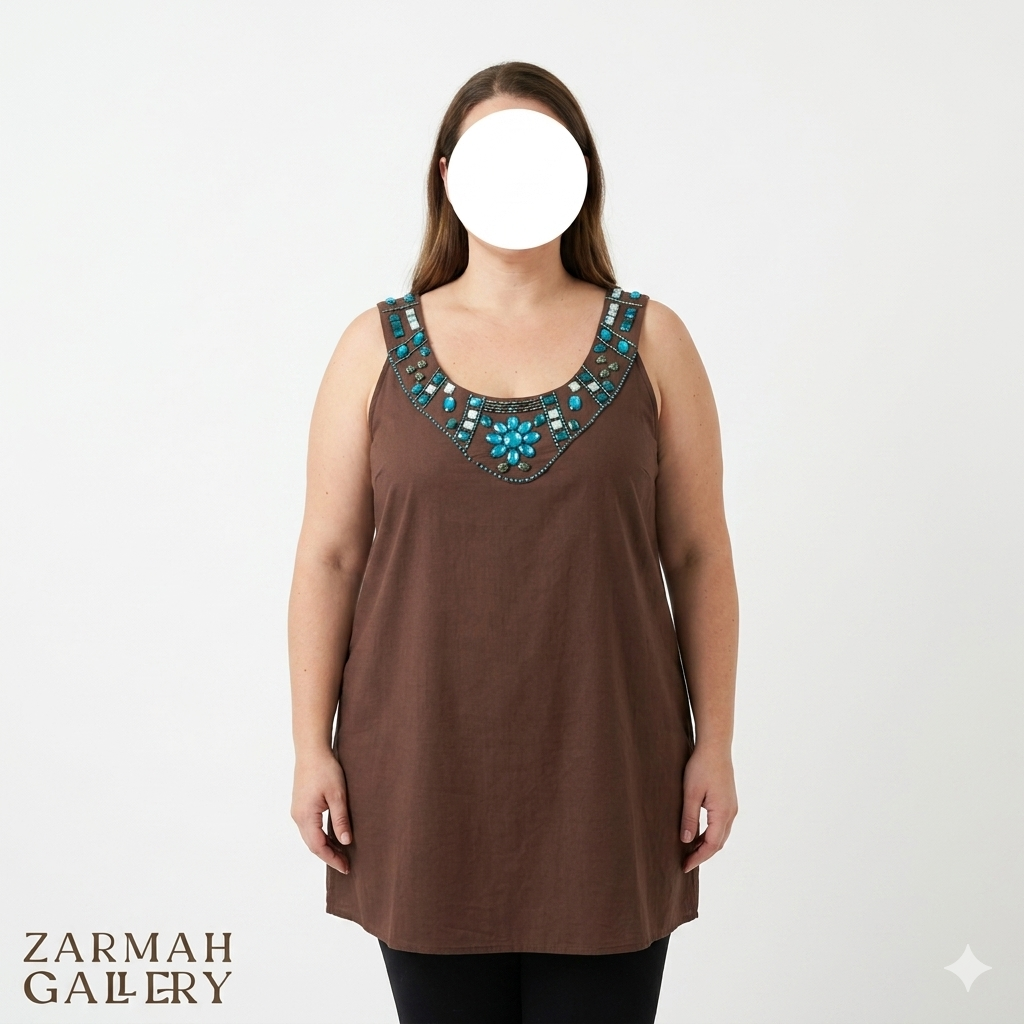 تاپ زنانه قهوهای سایزبزرگ برند Metro NYC با جواهردوزی فیروزهای دور یقه کد ۲۵۲۹ زرماه گالری