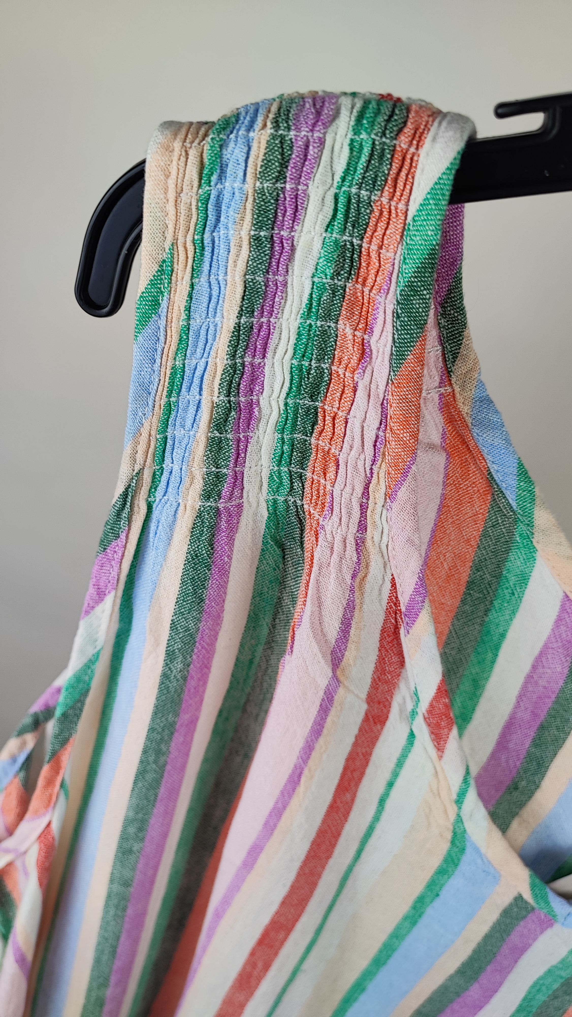 تاپ زنانه سایز بزرگ استوک اروپایی برند تايم اند ترو با پارچه نخی راه راه رنگی مناسب استایل خنک تابستانی زرماه گالری