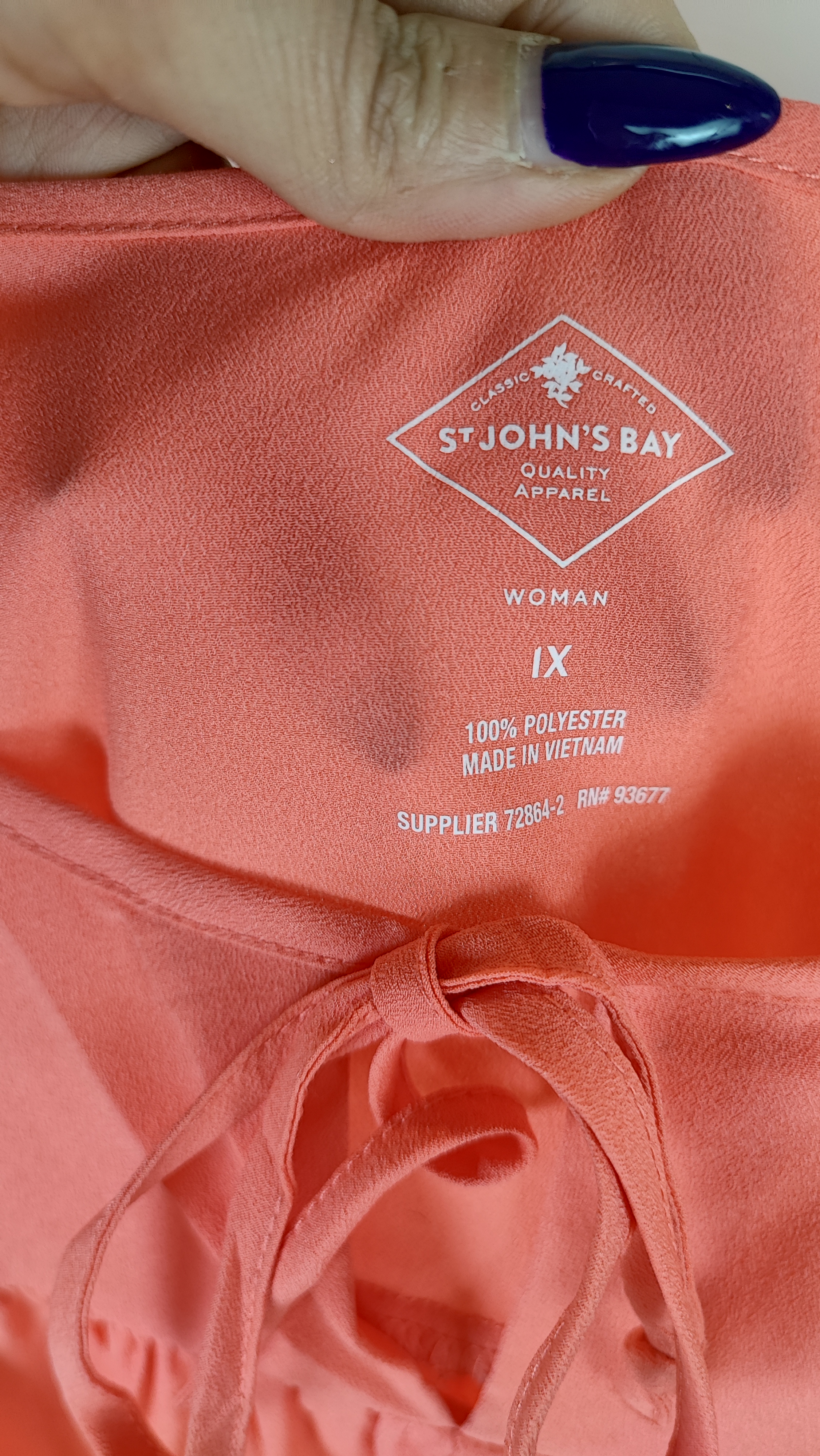 شومیز بلوز زنانه سایزبزرگ استوک وارداتی برند سنت جانز بی St. John's Bay رنگ مرجانی صورتی آستین کلوش هویهکاری دکمهدار کد 2678 زرماه گالری