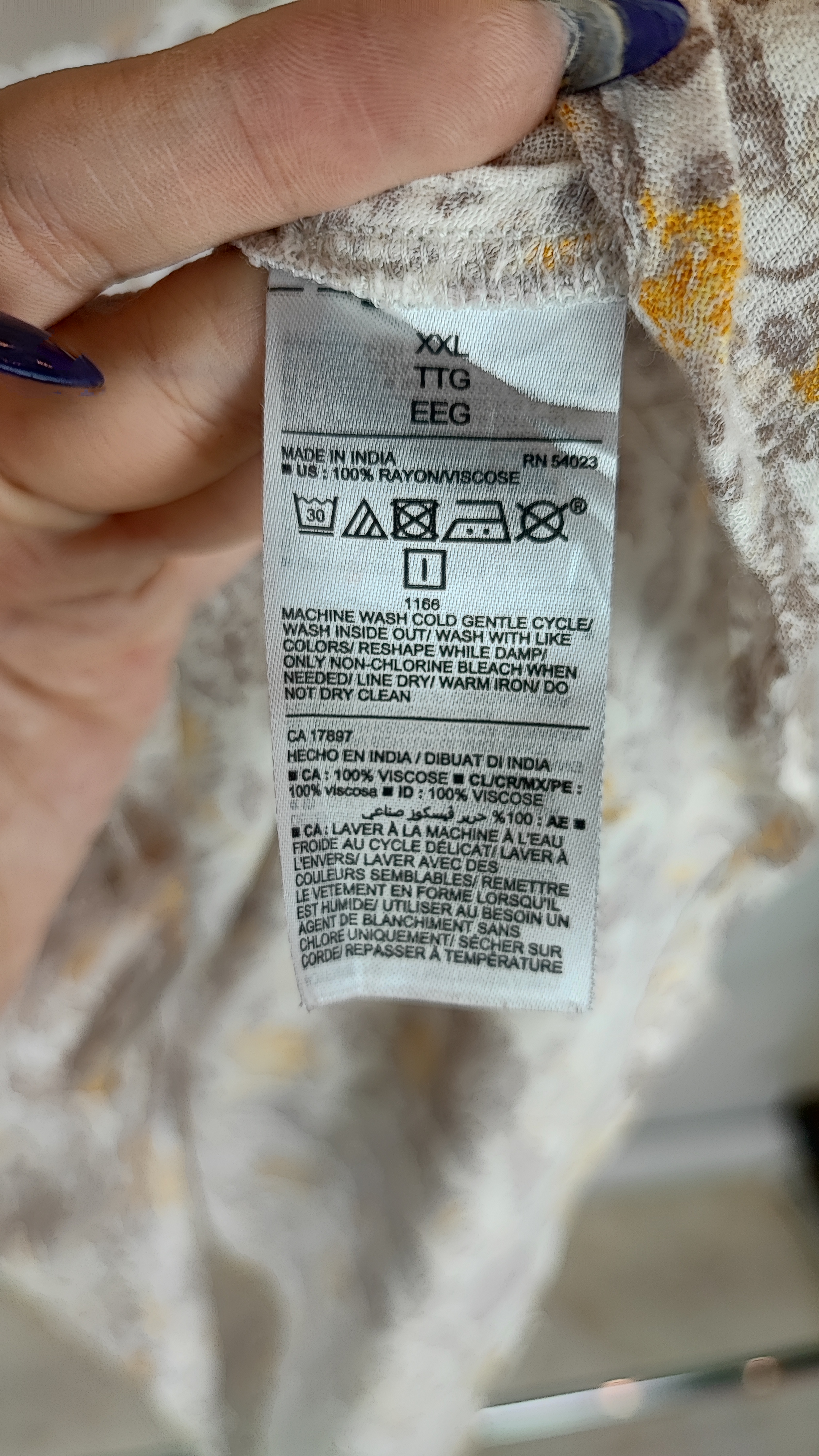 شومیز زنانه سایزبزرگ استوک وارداتی برند اولد نیوی Old Navy رنگ سفید گلدار خردلی طوسی جنس نخی ویسکوز آستین کلوش کد 2680 زرماه گالری