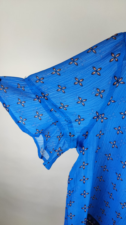 شومیز زنانه سایز بزرگ استوک آمریکایی برند liz claiborne رنگ آبی کاربنی حریر آستین کوتاه کلوش