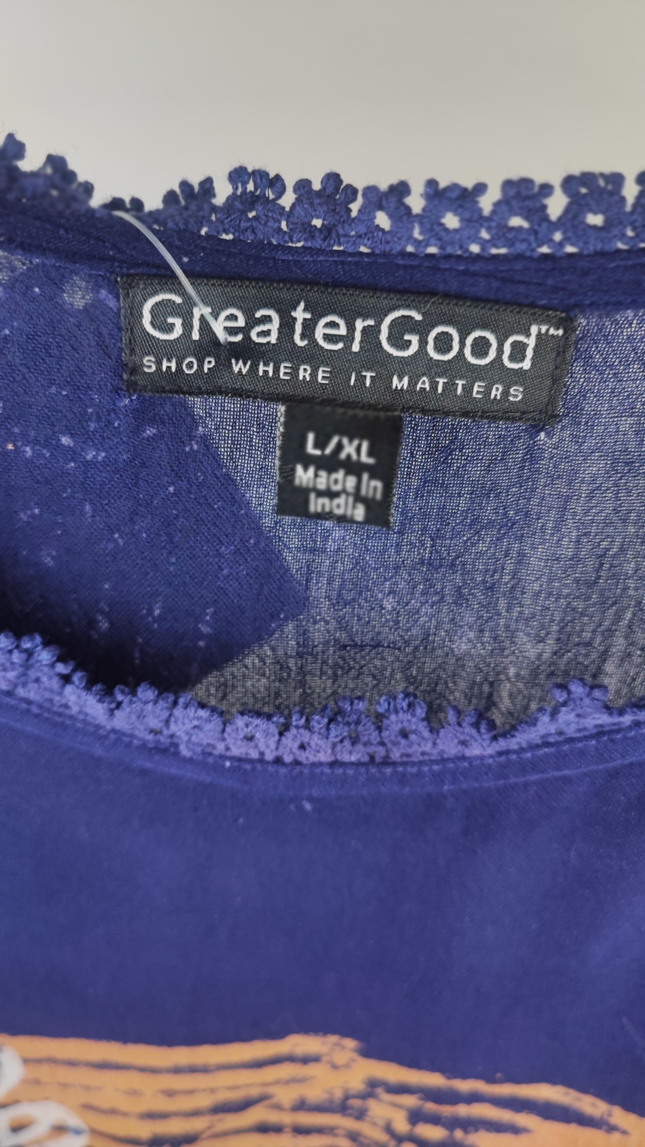 شومیز زنانه سایز بزرگ برند GreaterGood با طرح سنجاقک و تزئینات پولکدوزی، جنس ریون درجه یک وارداتی