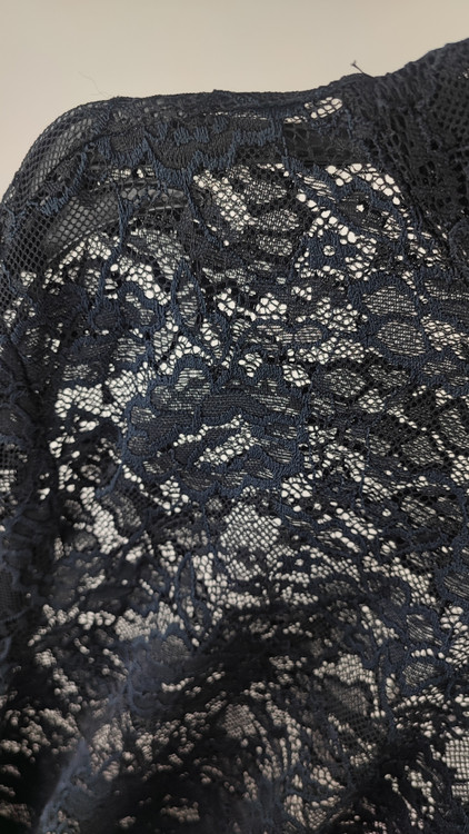شومیز گیپور زنانه مجلسی برند لین برایانت (Lane Bryant) رنگ مشکی، سایز بزرگ 56.58، استوک وارداتی