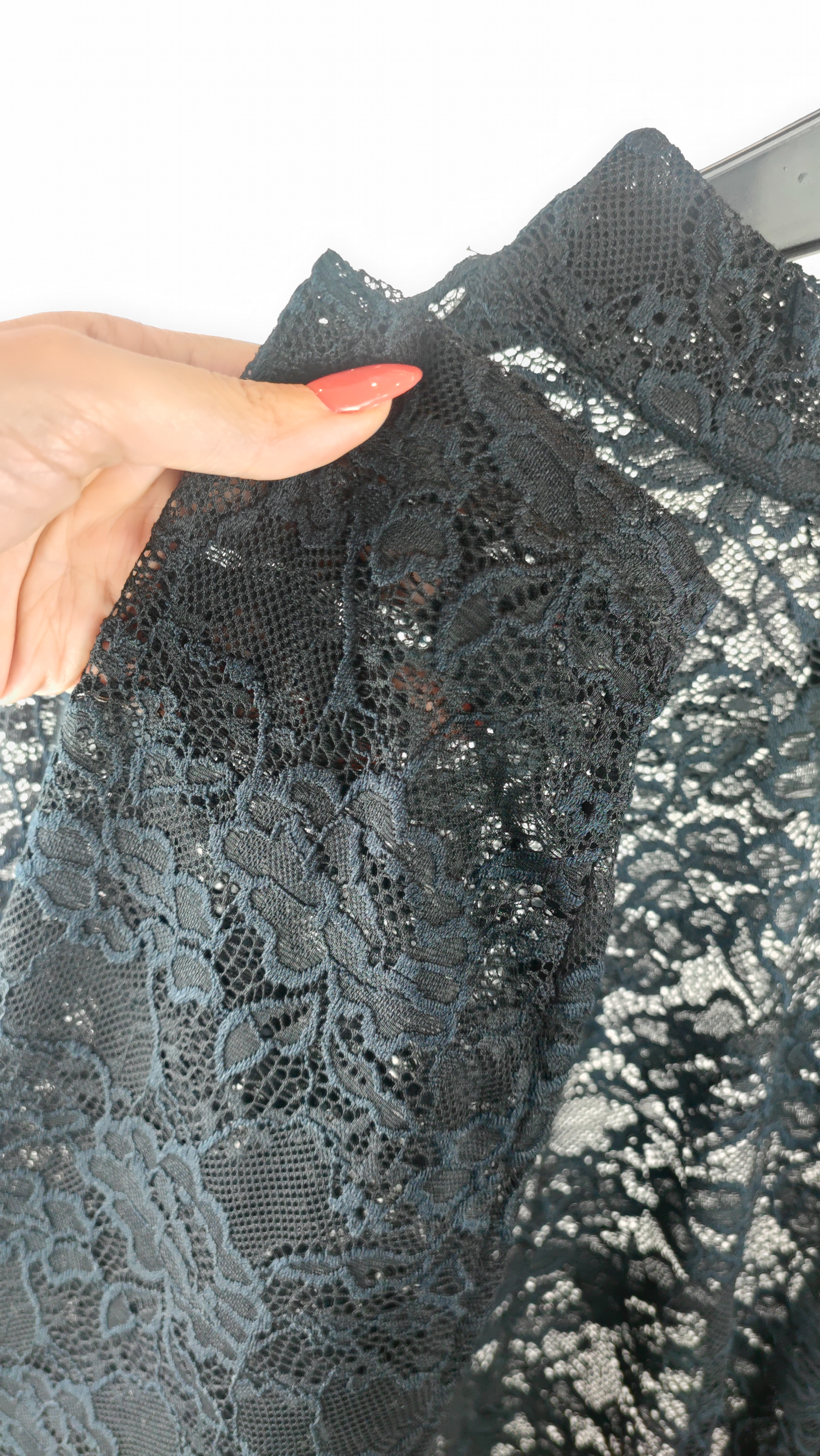 شومیز گیپور زنانه مجلسی برند لین برایانت (Lane Bryant) رنگ مشکی، سایز بزرگ 56.58، استوک وارداتی