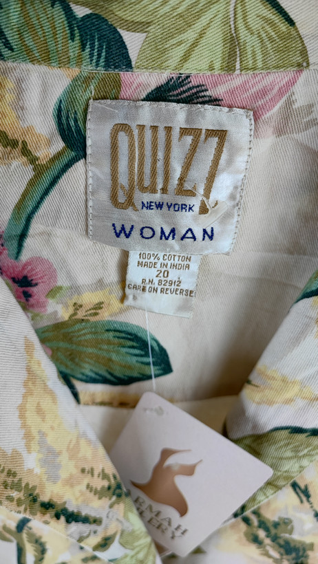 شومیز گلدار زنانه برند Quizz سایز بزرگ استوک وارداتی گرید A مناسب فصل تابستان و بهار