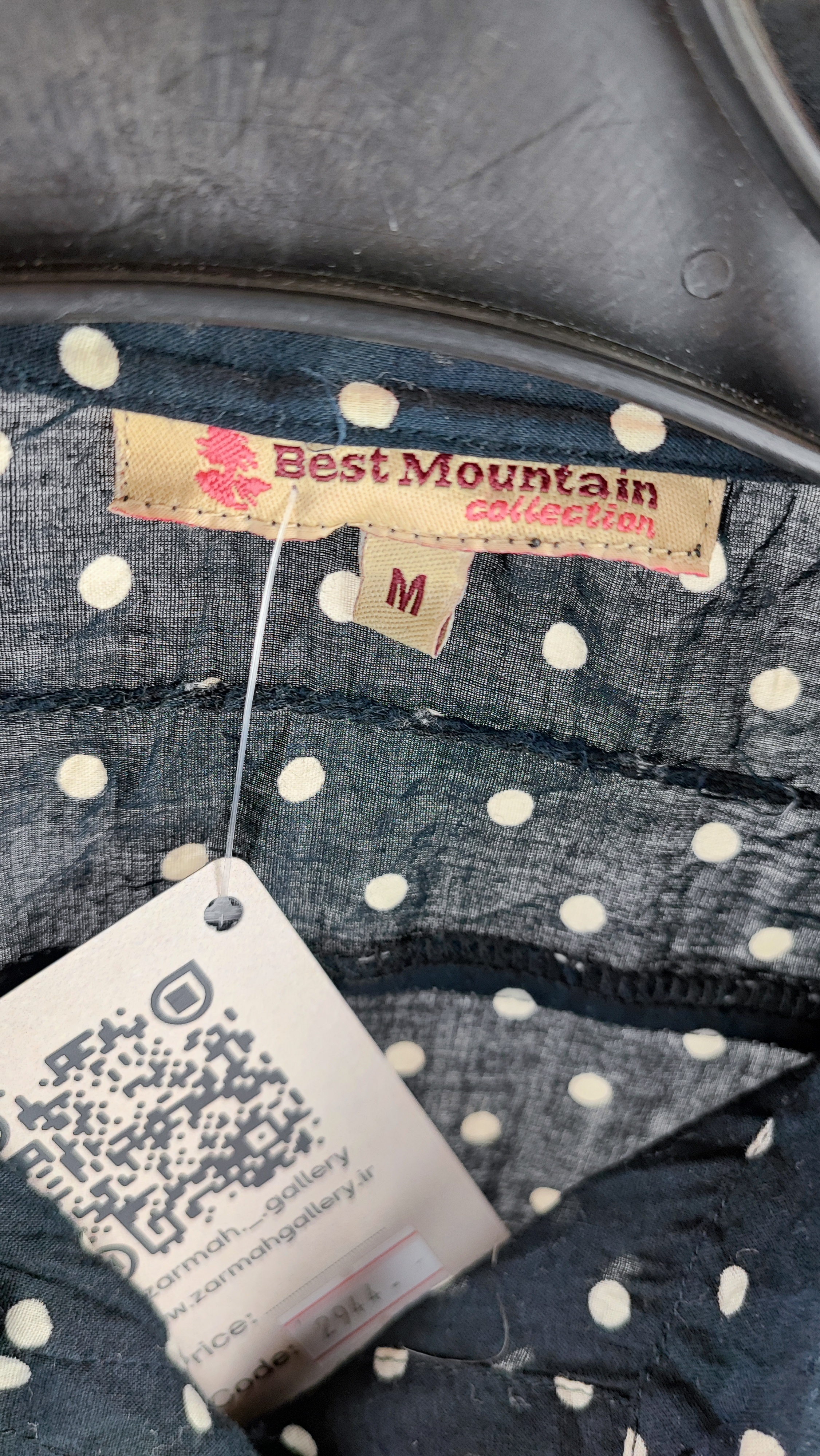 کامل و شیک شومیز زنانه خالخالی Best Mountain