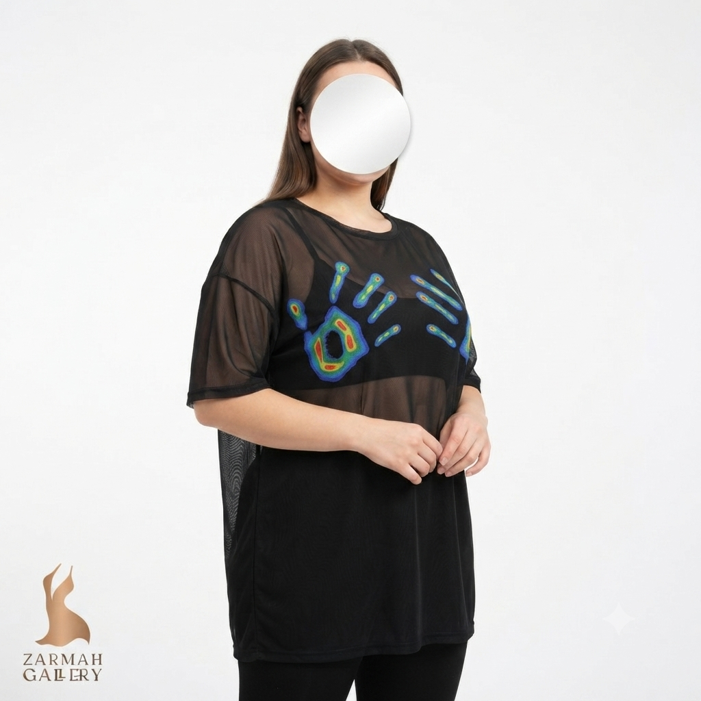 شومیز زنانه سایز بزرگ وارداتی برند Shein X با طرح گرافیکی خاص رنگ مشکی مناسب استایل کژوال و هنری