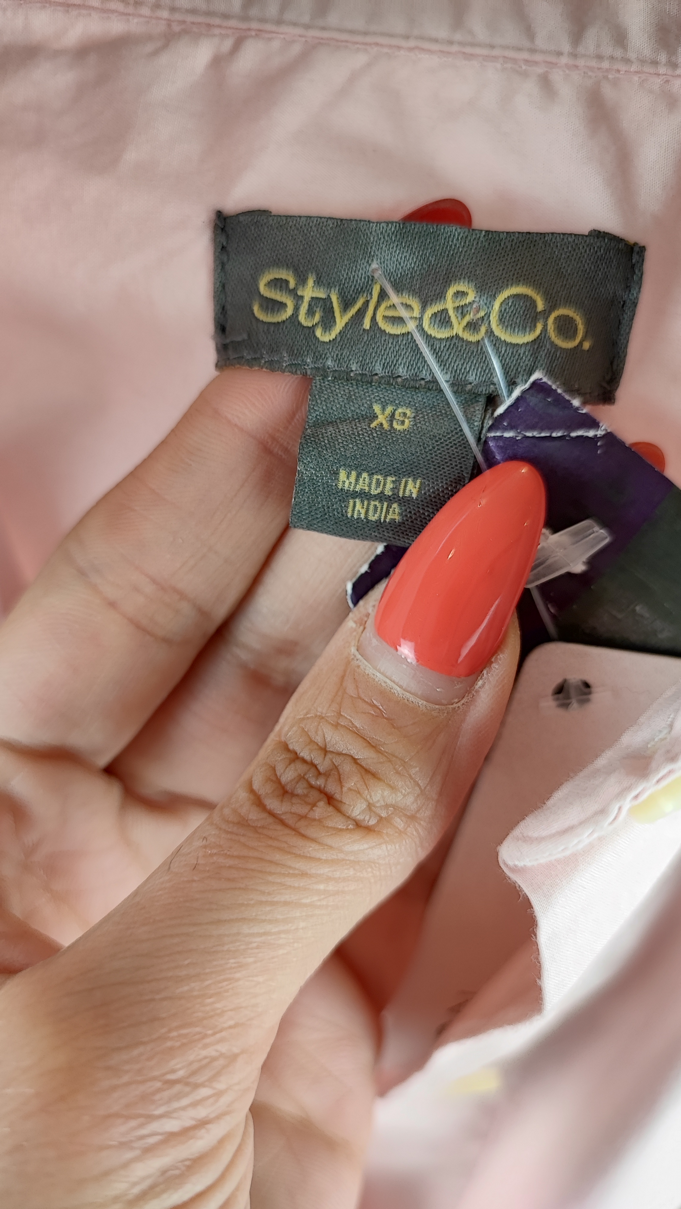 شومیز زنانه استوک برند Style & Co رنگ صورتی ملایم، سایز ۴۰.۴۲، پارچه صد در صد کتان مناسب استایل کژوال و رسمی