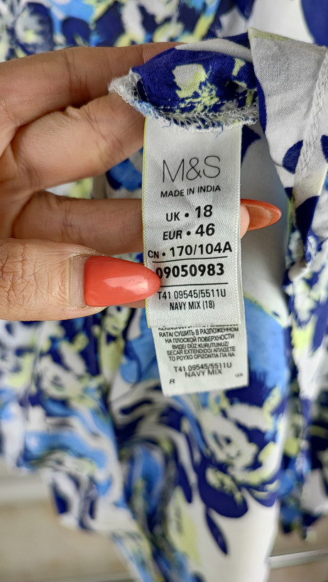 شومیز زنانه سایز بزرگ برند M&S با طرح گلدار آبی و زرد کد ۳۳۱۱ مناسب استایل کژوال