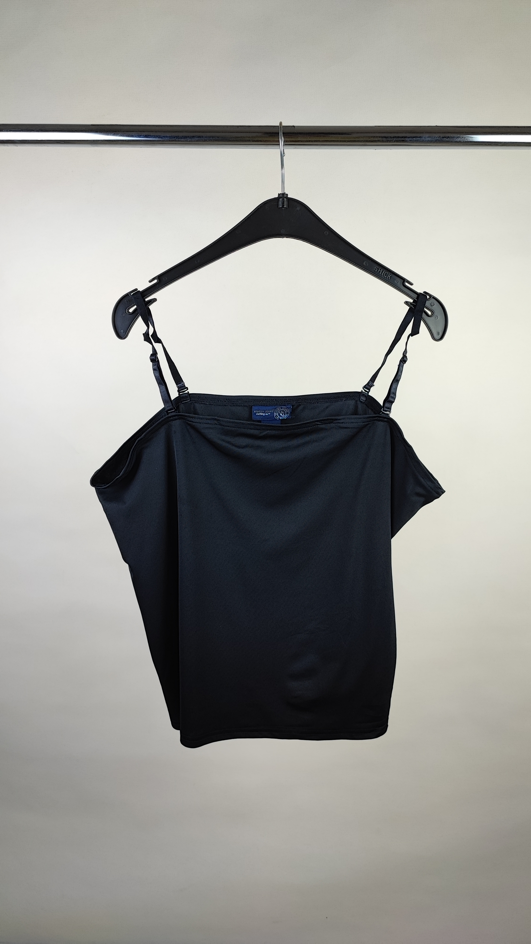 تاپ زنانه سایز بزرگ بیسیک مشکی رنگ برند Venezia Jeans کد ۳۳۰۹ مناسب استایل کژوال و راحتی