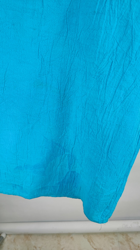 تاپ زنانه استوک وارداتی برند اکشن سین رنگ آبی فیروزهای مناسب استایل کژوال و راحتی فروشگاه زرماه گالری