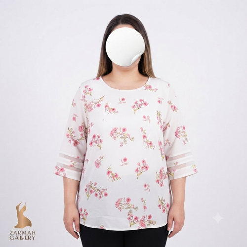 شومیز سایز بزرگ برند Tempted Hearts طرح گلدار رنگ سفید و صورتی با جزئیات توری روی آستین مناسب استایل مجلسی