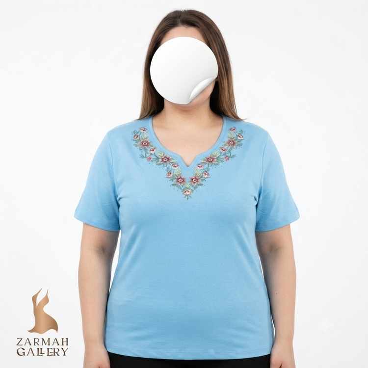 تیشرت زنانه سایز بزرگ برند دوگل با گلدوزی ظریف، جنس خنک و باکیفیت مناسب استایل روزمره و مجلسی سایز بزرگ