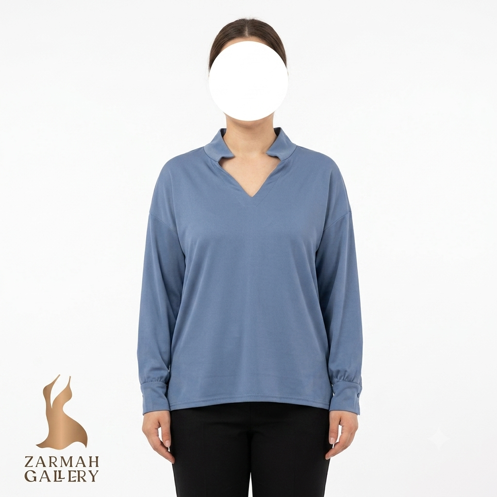 بلوز زنانه استوک وارداتی رنگ آبی ملایم با طراحی یقه خاص مناسب استایل روزمره و رسمی