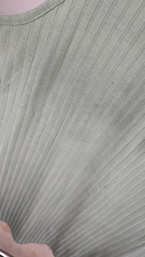 تاپ زنانه سایز بزرگ استوک وارداتی برند لیلی مورگان رنگ سبز روشن کبریتی یقه گرد مناسب استایل راحتی و تابستانه