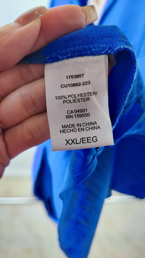 شومیز زنانه سایز بزرگ استوک اروپایی رنگ آبی کاربنی سایز XXL مناسب استایل رسمی و روزمره