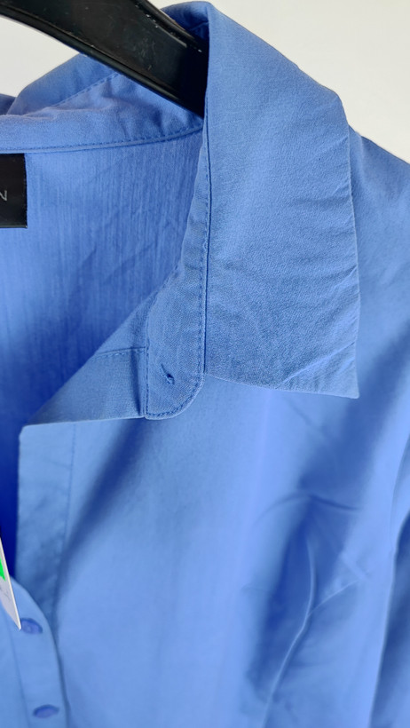 شومیز آبی کاربنی زنانه استوک وارداتی برند ورثینگتون کد 3715 با طراحی شیک و خوشدوخت مناسب استایل رسمی و اداری در زرماه گالری