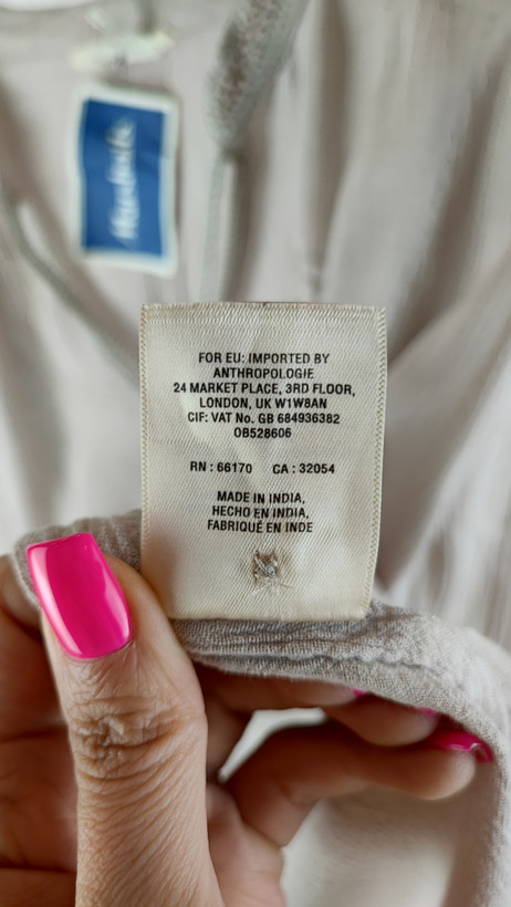 شومیز زنانه استوک وارداتی برند Anthropologie رنگ کرم روشن سایز ۴۲ تا ۴۴ مناسب استایل بوهو و روزمره