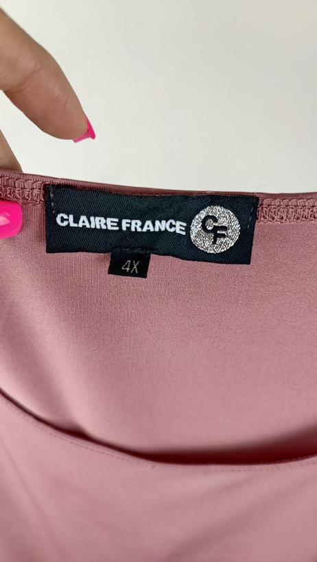 تاپ زنانه سایزبزرگ استوک اروپایی برند Claire France رنگ صورتی چرک سایز ۵۶ تا ۵۸ مناسب استایل روزمره و راحت