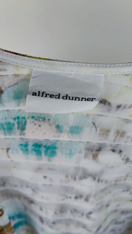 شومیز رویه حریر زنانه سایزبزرگ استوک اروپایی برند Alfred Dunner طرح گلدار آبی و قهوهای مناسب استایل مجلسی و بهاره
