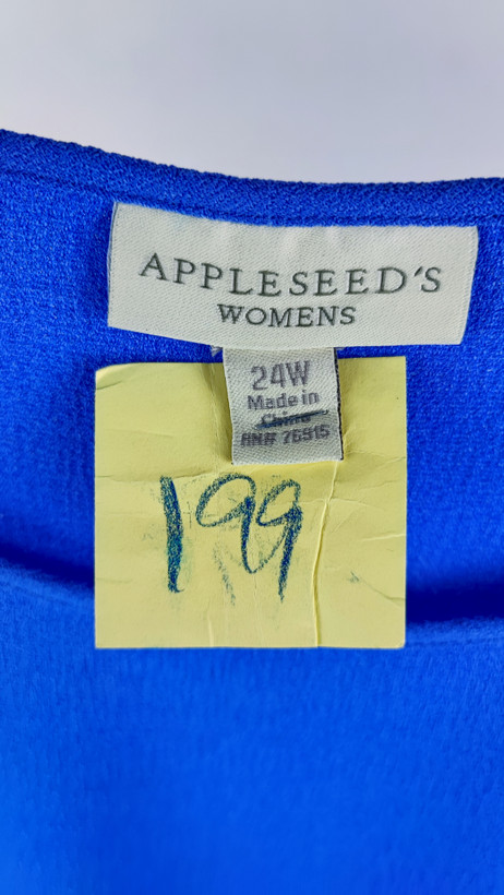تاپ آبی رویایی زنانه سایزبزرگ استوک اروپایی برند Appleseed's مناسب استایل تابستانه و مجلسی
